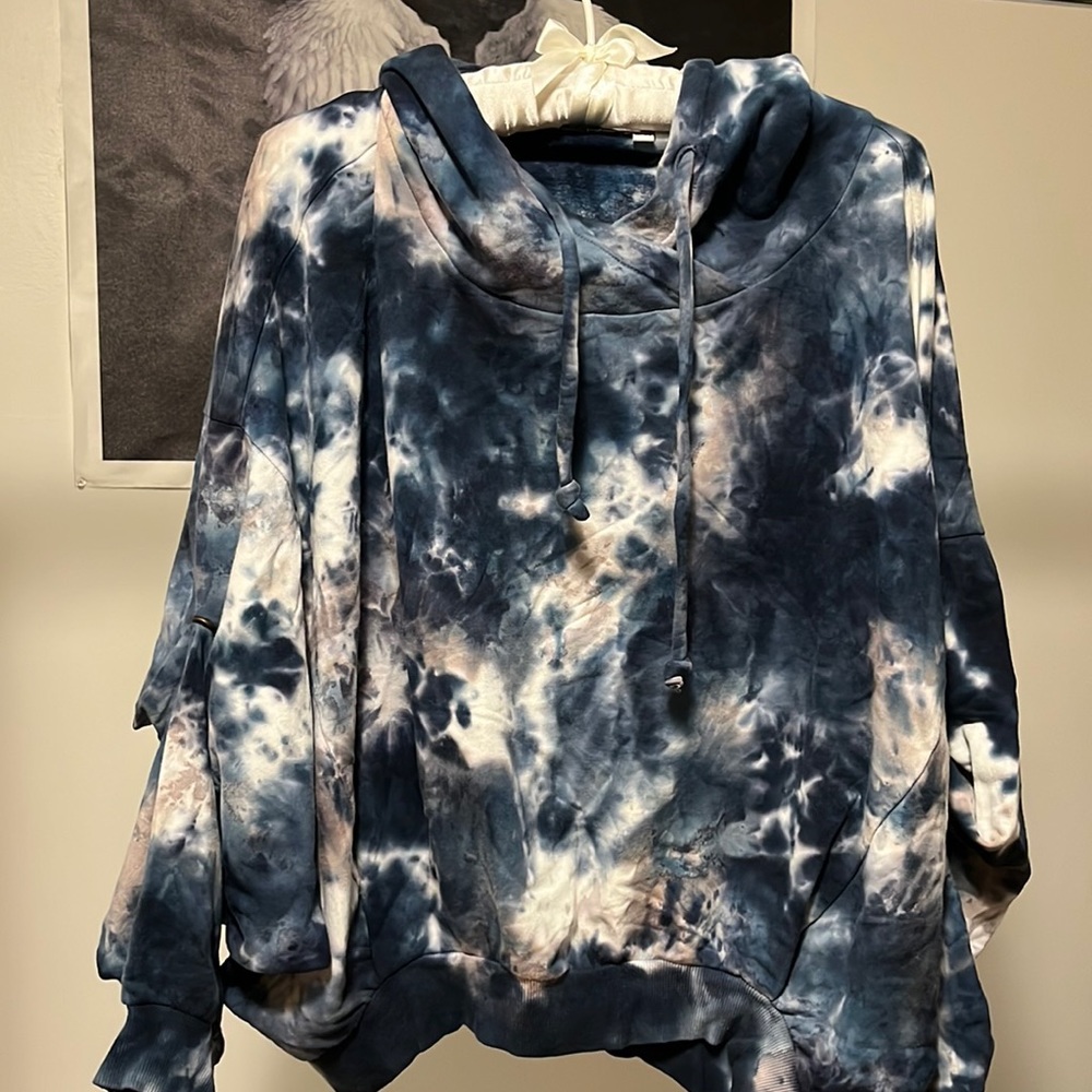 Young Fabulous and Broke hoodie worn once